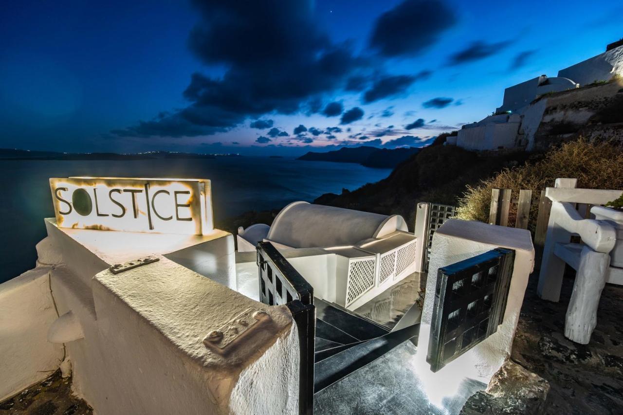 Solstice Luxury Suites Oía Dış mekan fotoğraf