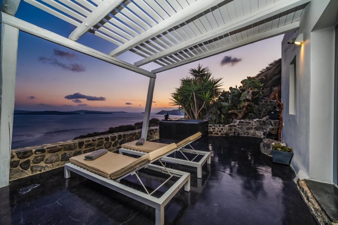 Solstice Luxury Suites Oía Dış mekan fotoğraf