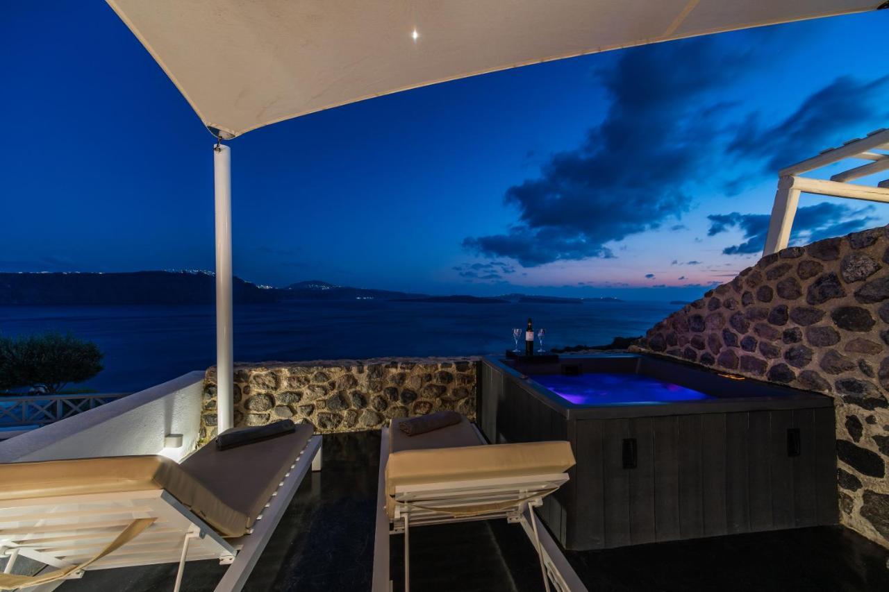 Solstice Luxury Suites Oía Dış mekan fotoğraf