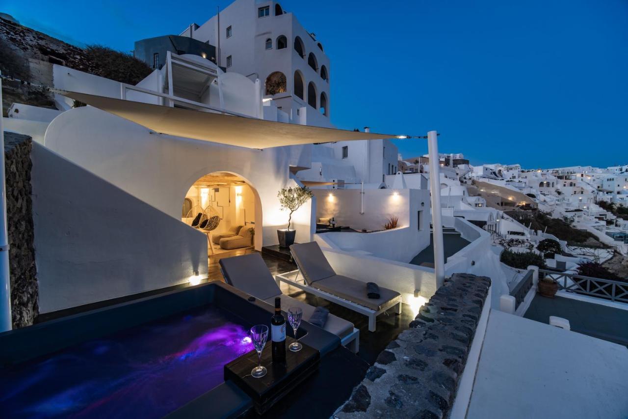 Solstice Luxury Suites Oía Dış mekan fotoğraf