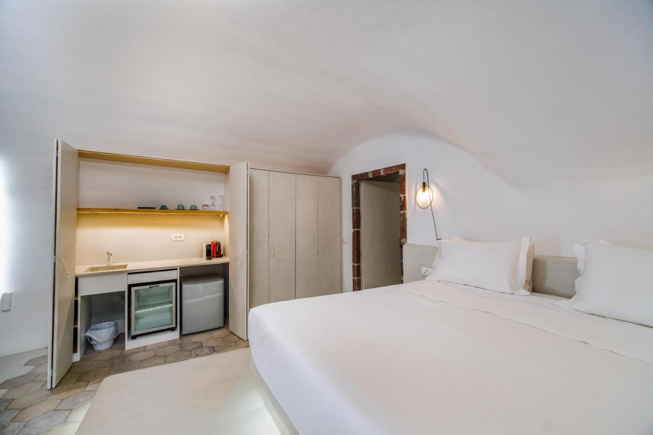 Solstice Luxury Suites Oía Dış mekan fotoğraf