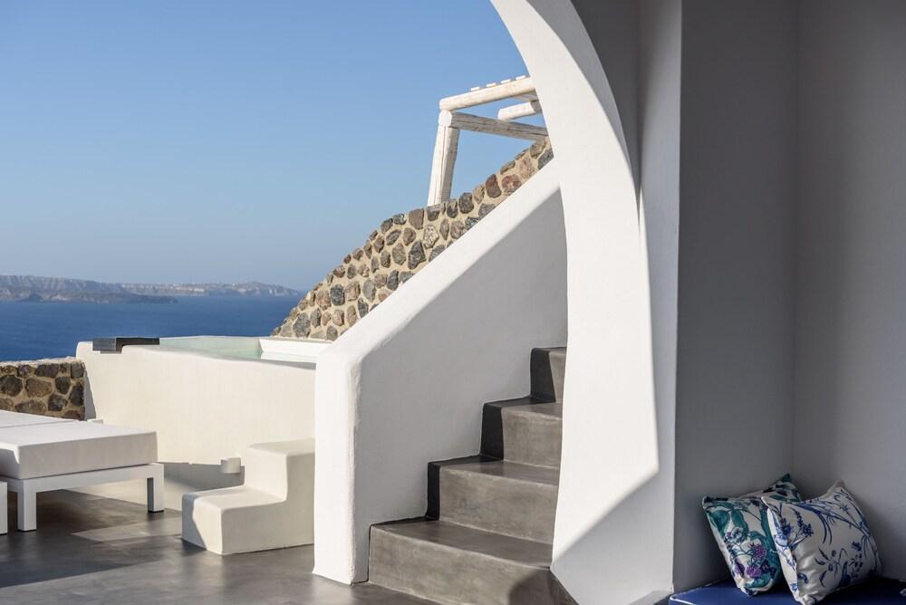 Solstice Luxury Suites Oía Dış mekan fotoğraf